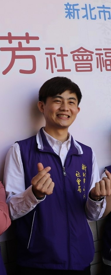 黃凱威