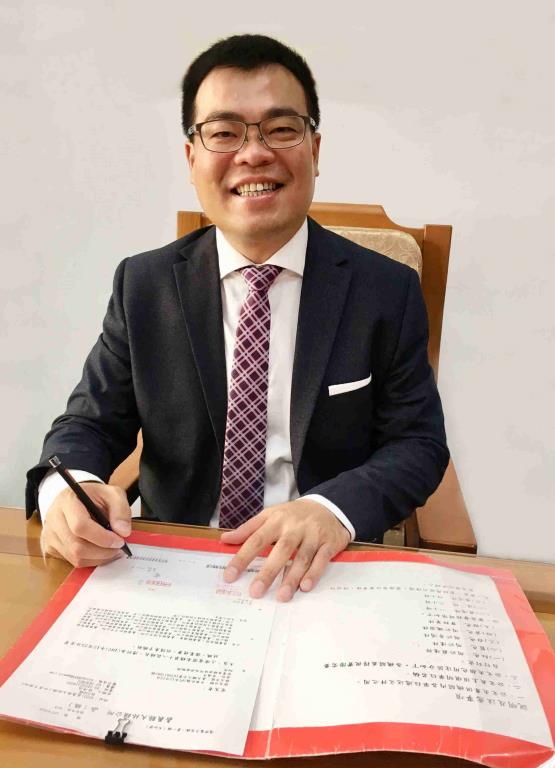 簡志偉